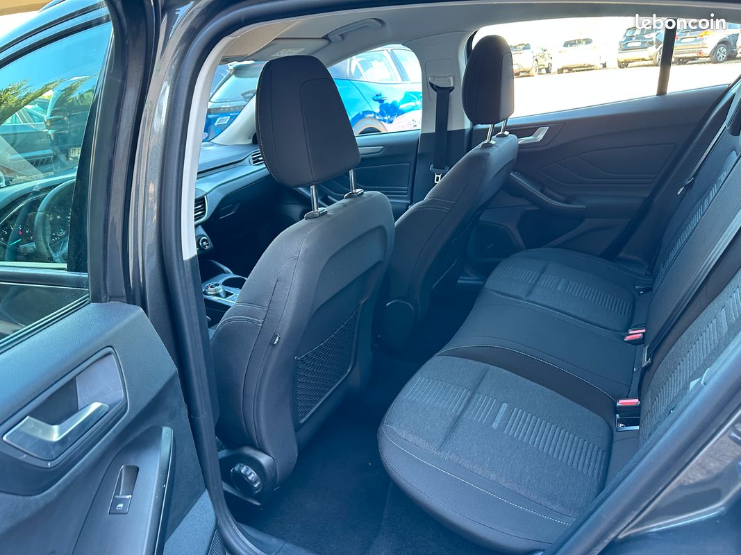 ✨PROMO Ford Focus 1.0 EcoBoost 125ch Active (feux leds + CarPlay + gps + ...) Boite auto 2020 (image 6)