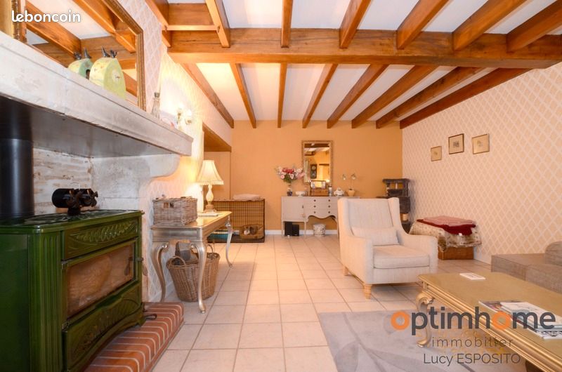 Maison de village 6 pièces 187 m² - Épenède 16490 (image principale 9)