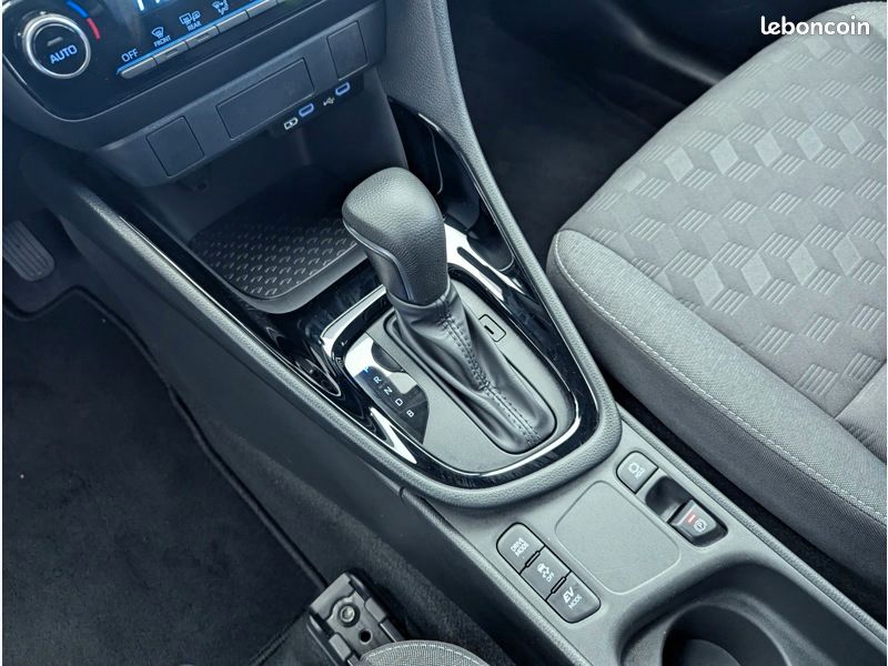 Toyota Yaris Hybride 116h Design MY25 (image 22)