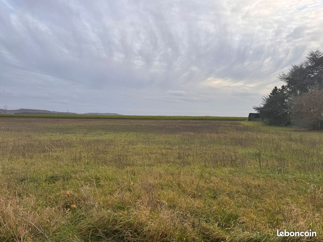 Terrain 423 m² · à Arsy · 80 900 €