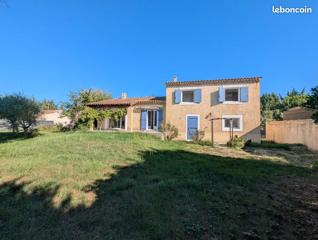 Maison 4 pièces 110 m² · à Fontvieille · 110 m² · 1 500 €/mois