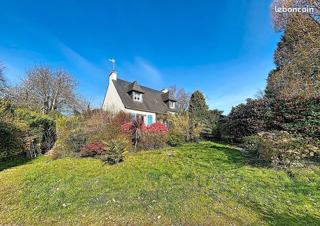 Propriété 8 pièces 149 m²