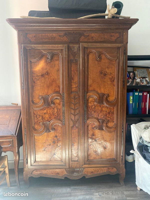Armoire rustique (image 1)