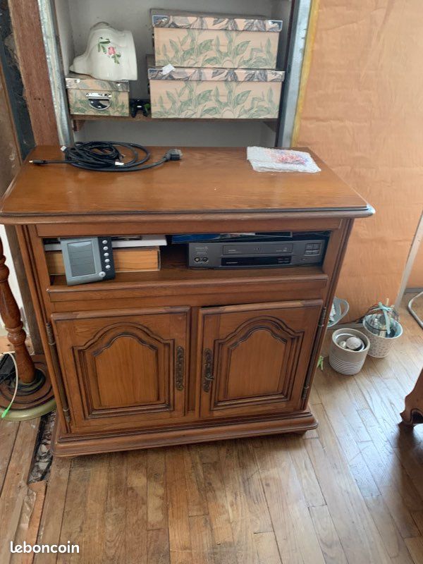 Meuble tv en chêne (image 2)
