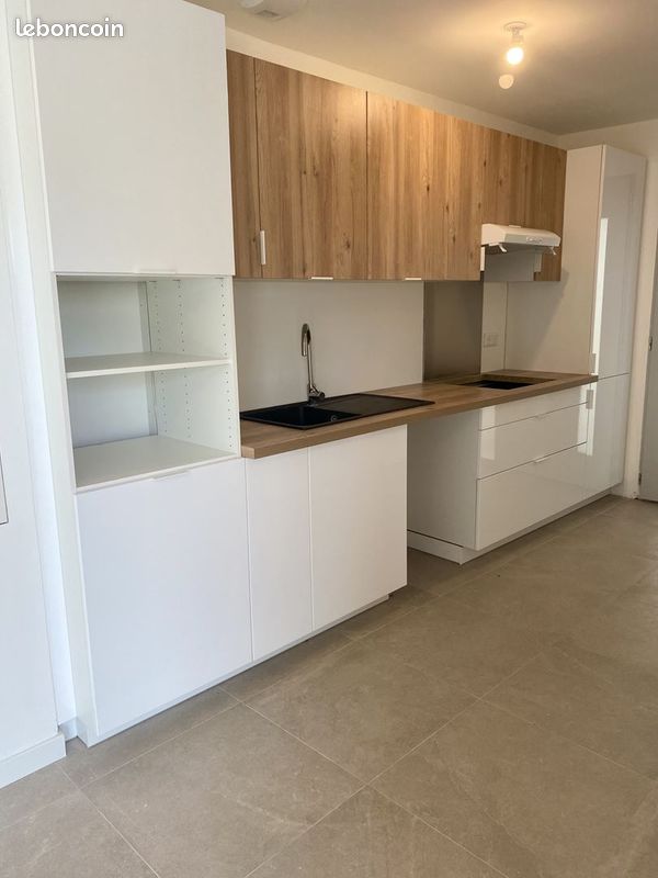 Maison 5 pièces 105 m² · à Vaulx-en-Velin · 105 m² · 1 580 €
