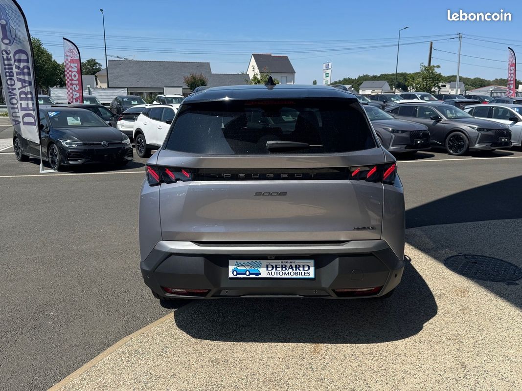 Peugeot 5008 HYBRID 145CH GT E-DCS6 (image 16)
