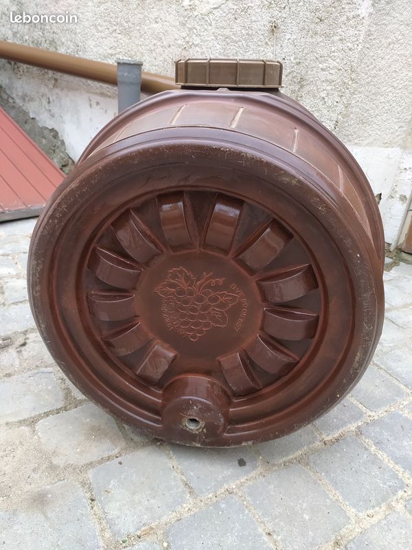 Grand Tonneau a vin alimentaire (image 2)