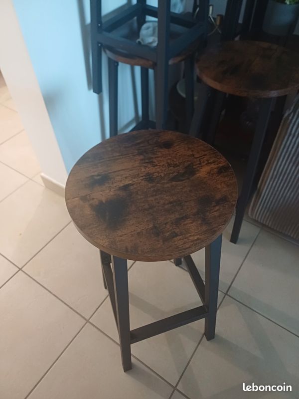 Tabourets 80 euro les 4 neufs (image 2)