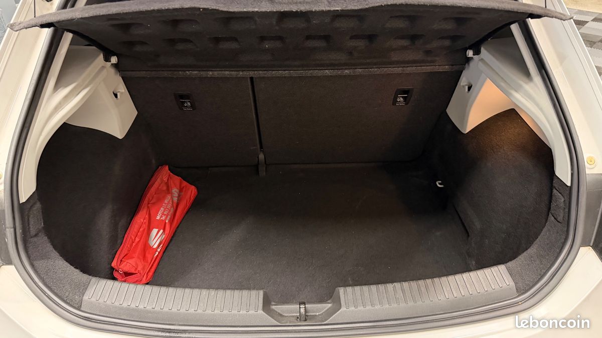 SEAT Leon 1.2 TSI 110 STYLE START-STOP + DASHCAM (image 11)