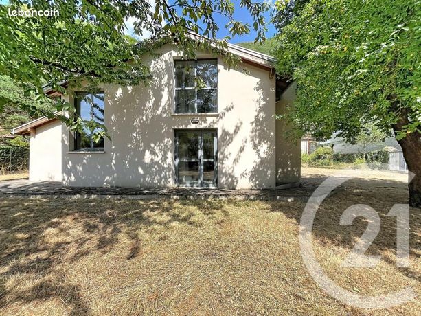 Maison 6 pièces 199 m²