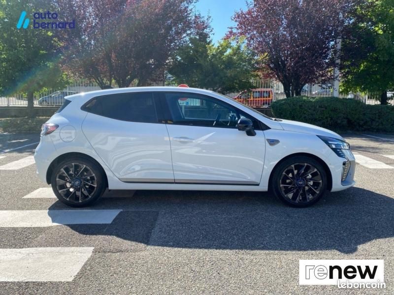 Renault Clio 1.6 E-Tech 145ch full hybrid esprit Alpine - 24 (image 24)