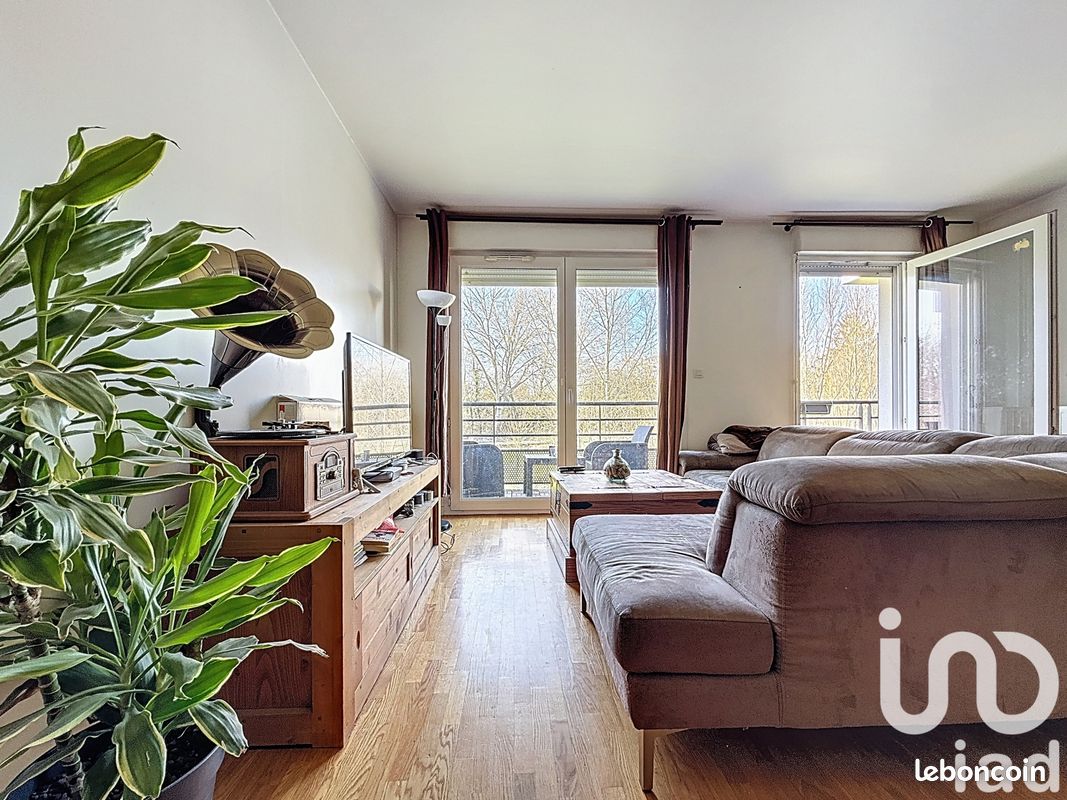 Appartement a louer  - 3 pièce(s) - 72 m2 - Surfyn