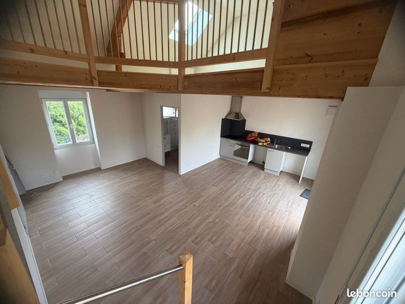 Appartement 2 pièces 65 m² · à Montmorot · 65 m² · 650 €