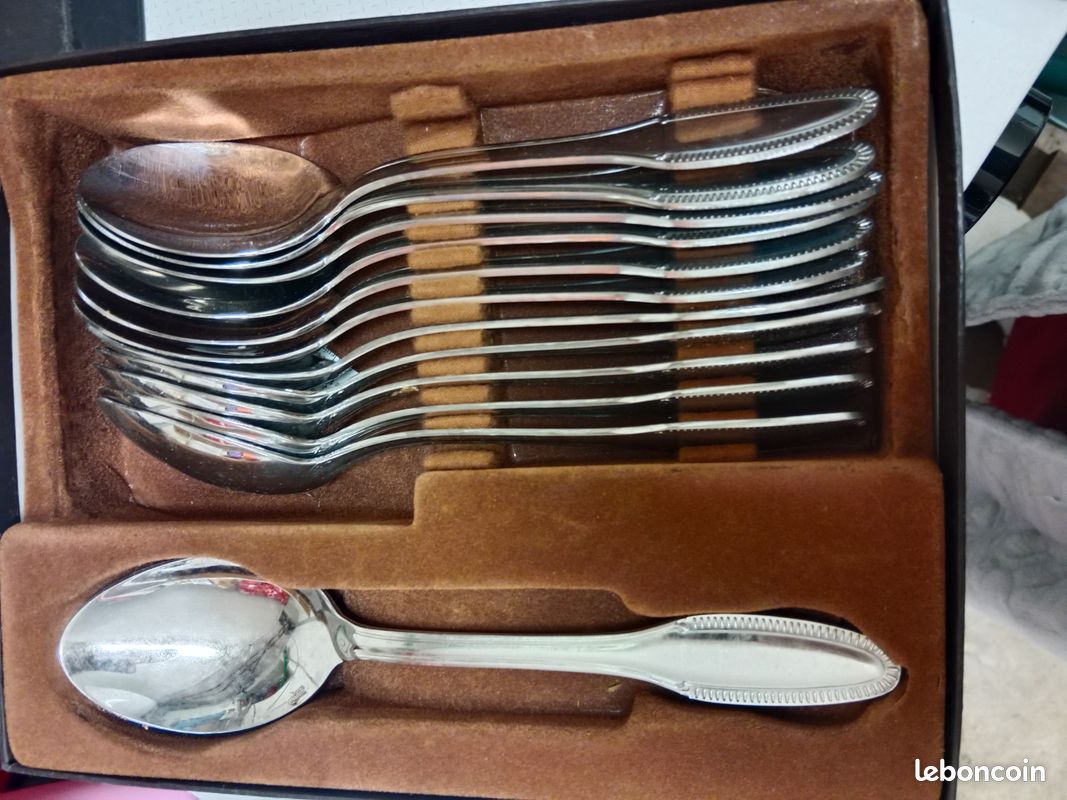 COUTEAU FROMAGE IN FINE COUZON - COFFRET CADEAU - Maison de la Porcelaine