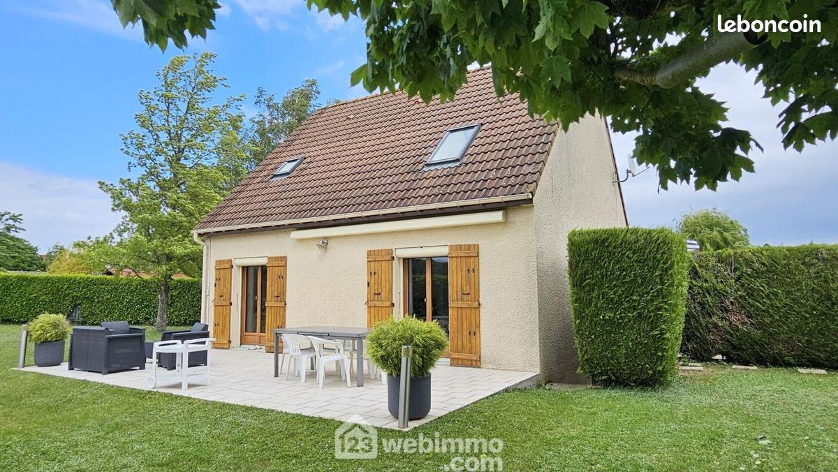 Maison 5 pièces 100 m² · à Oncy-sur-École · 100 m² · 359 000 €