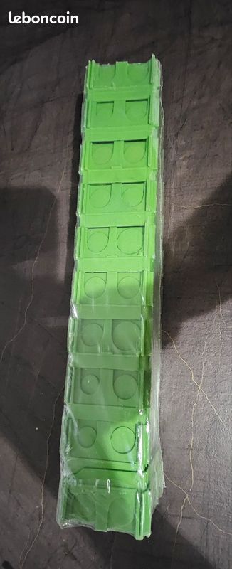 9 boîtes encastrements (image 1)