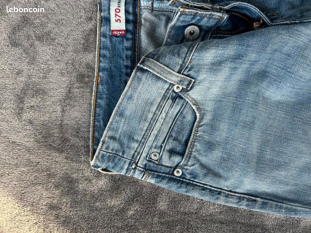 Jean Droit Levi's 257 Femme - Taille W29 L32 - Bleu Stonewash Coton - Occasion Bon état