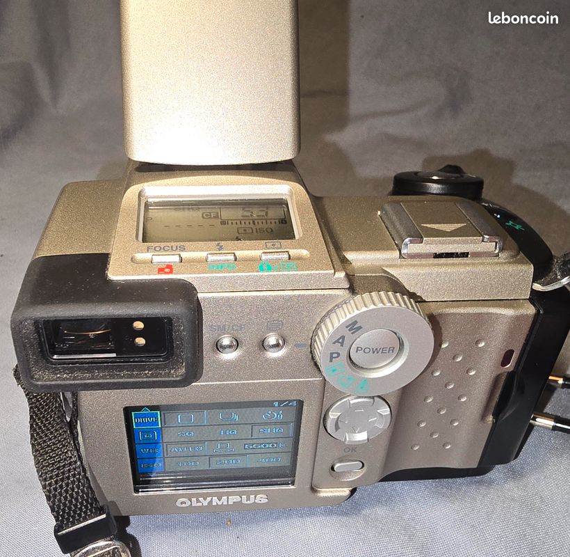 Appareil photo "vintage" reflex Olympus (image 2)