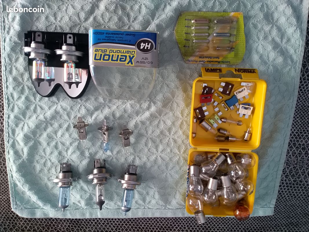 Ampoules et fusibles pour automobiles (image 1)