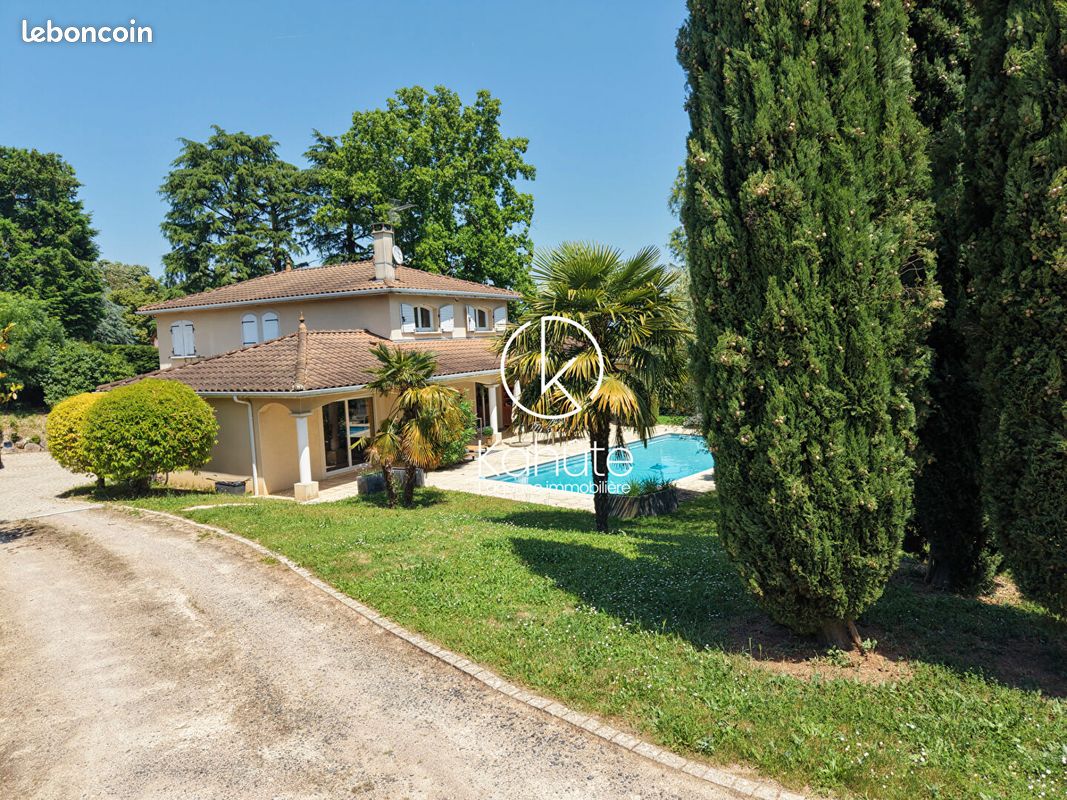 Maison 8 pièces 203 m² · à Saint-Cyr-au-Mont-d'Or · 203 m² · 1 098 000 €