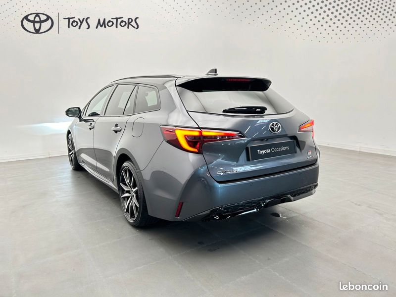Toyota corolla touring sports Hybride 2.0L 178 GR Sport (image 3)