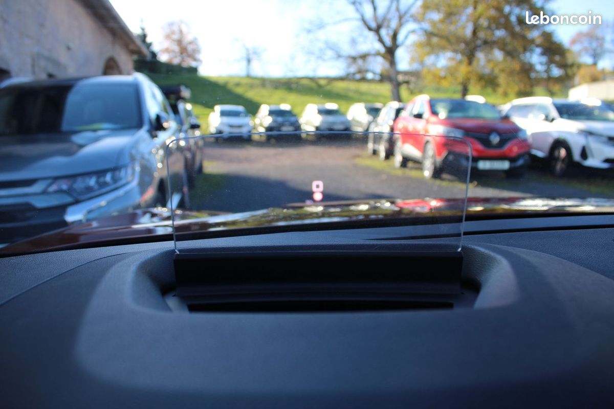 Citroen C4 PHASE SHINE BLUEHDI 110 CV BOITE 6V DIESEL CUIR TOIT OUVRANT CAMÉRA 360 GPS FULL LEDS (image 16)