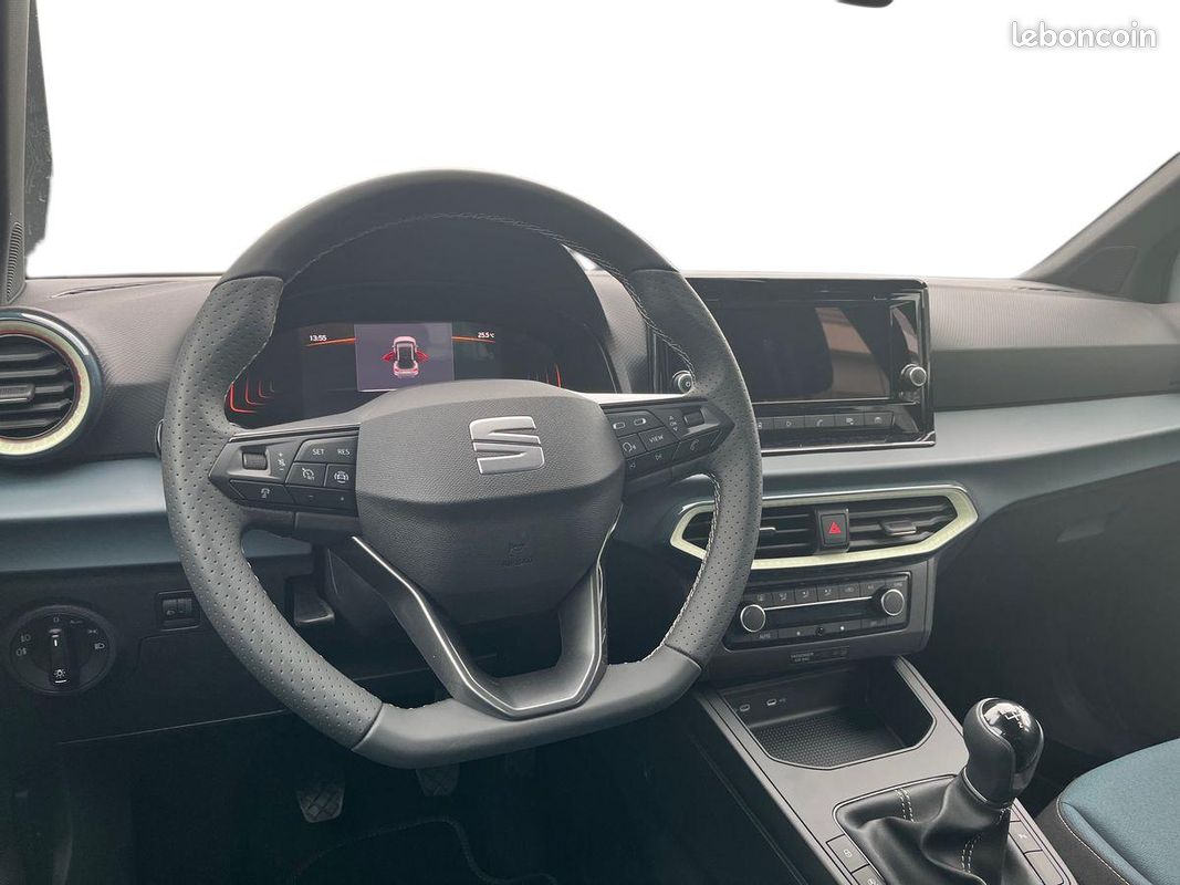 SEAT Arona 1.0 TSI 95 ch Start/Stop BVM5 Copa (image 3)