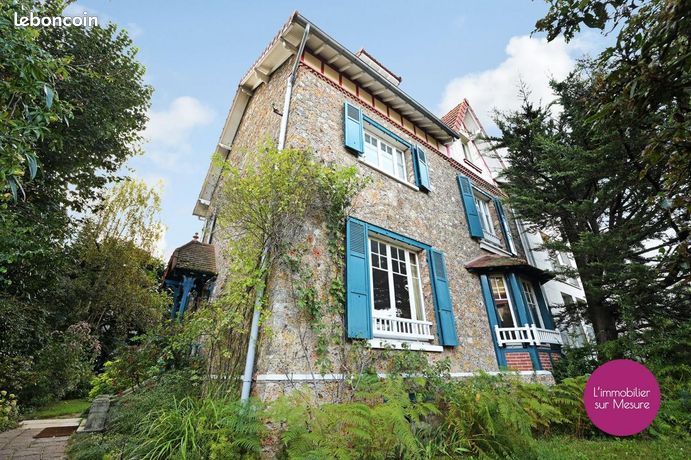 Maison 8 pièces 200 m²
