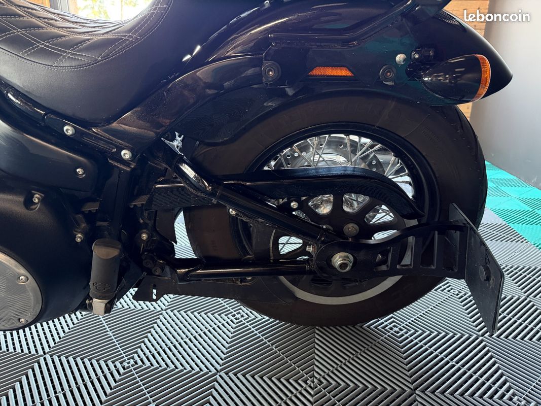 Harley davidson softail street bob 107 parfait etat (image 12)