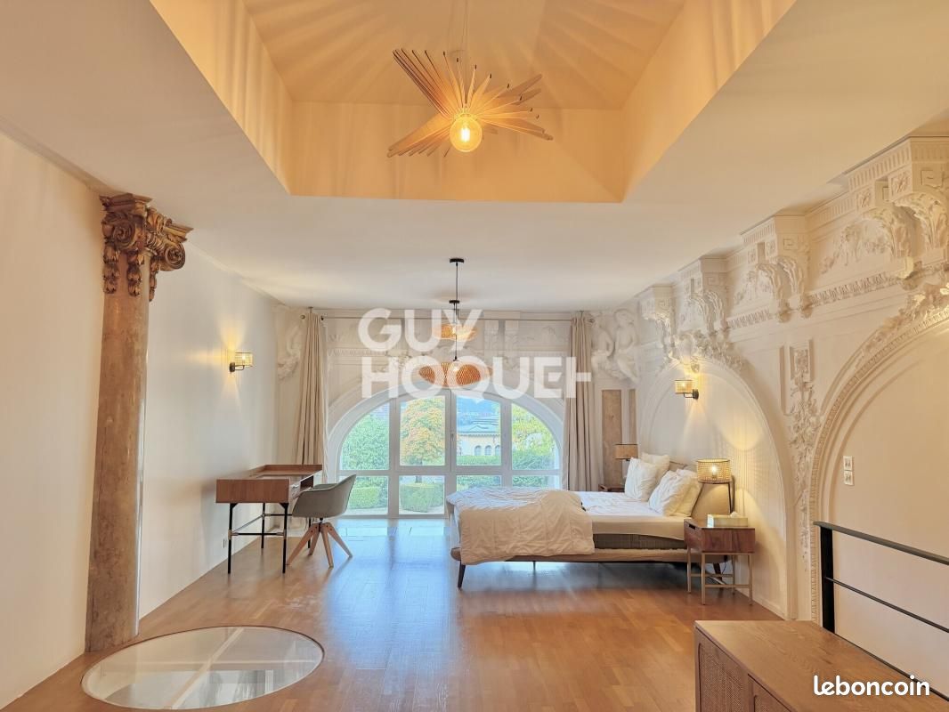 Appartement 2 pièces 92 m² · à Aix-les-Bains · 92 m² · 1 300 €/mois