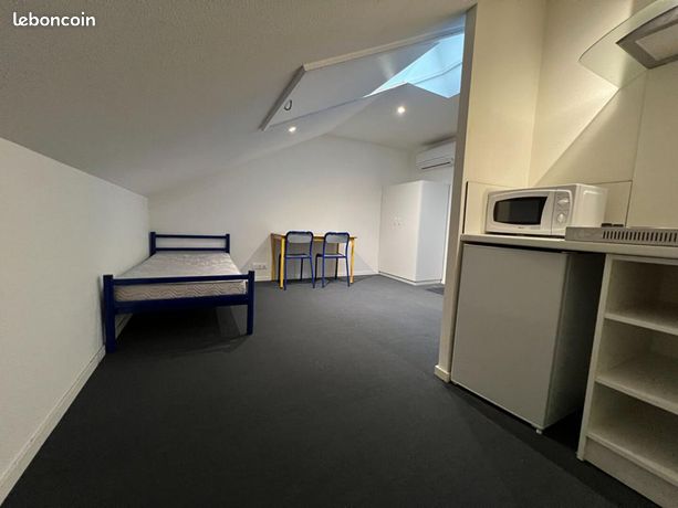 Studio 1 pièce 19 m²