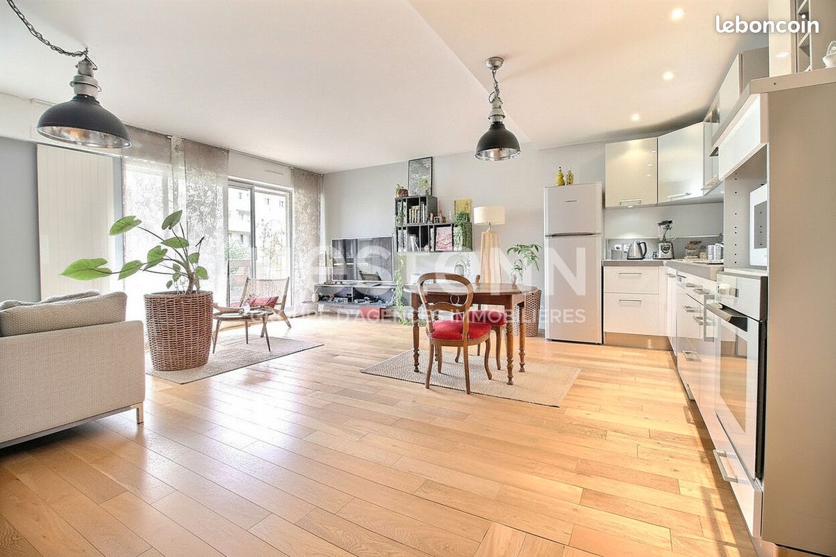Appartement 3 pièces 73 m² · à Courbevoie · 73 m² · 490 000 €