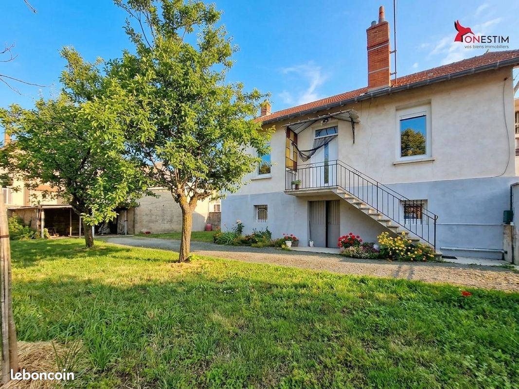 Maison 5 pièces 99 m² · à Feurs · 99 m² · 239 000 €