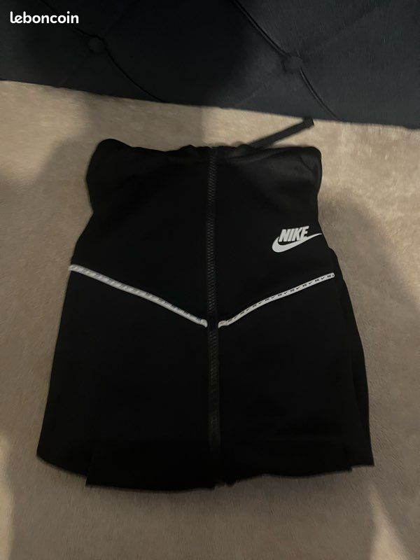 Veste Nike taille XS (image 4)