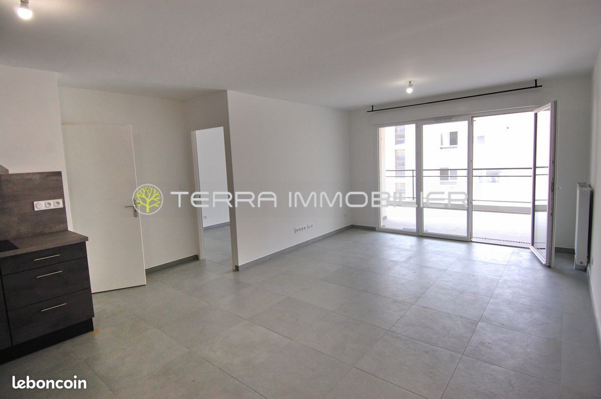 Appartement 2 pièces 45 m² · à Ajaccio · 45 m² · 830 €/mois