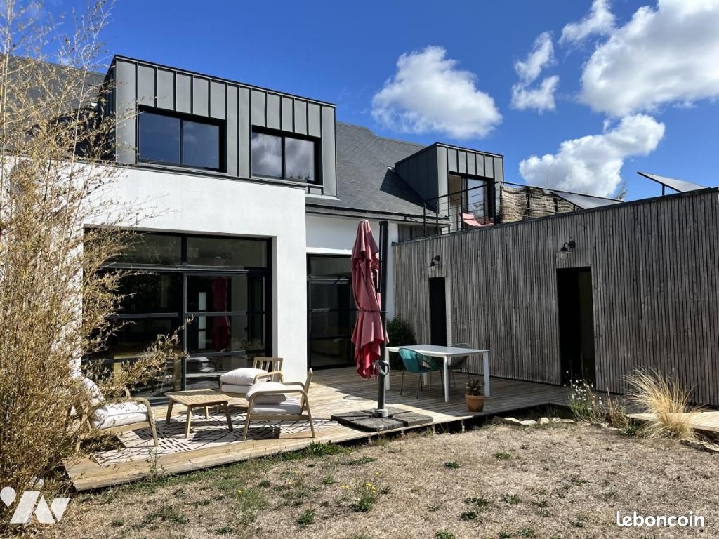 Maison 224 m² · à Le Hézo · 224 m² · 697 840 €