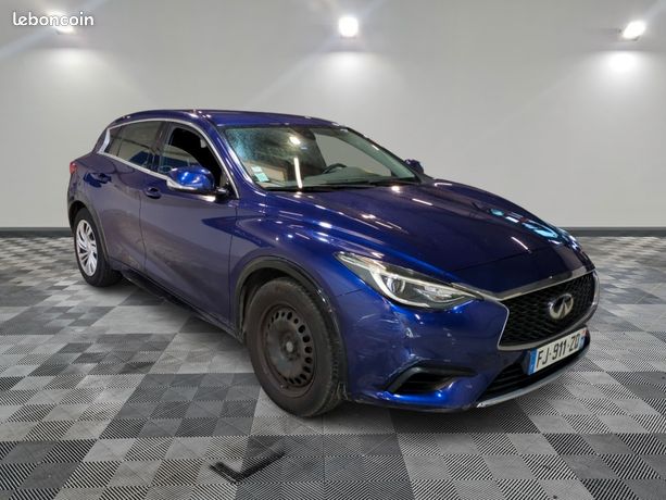 Infiniti Q30 2017