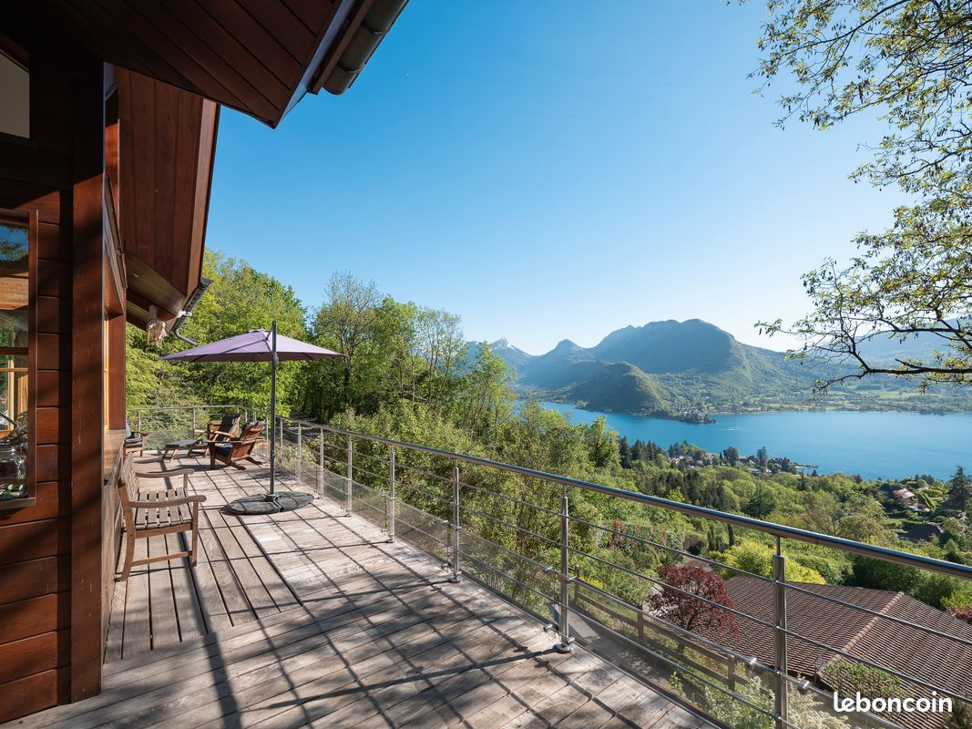 Maison 10 pièces 225 m² · à Talloires-Montmin · 225 m² · 2 070 000 €