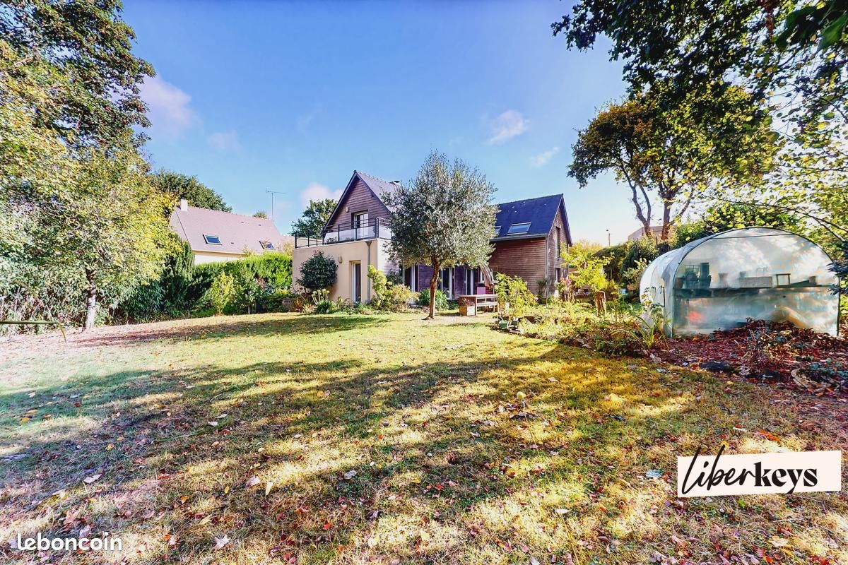 Maison 9 pièces 160 m² · à Saint-Donan · 160 m² · 310 000 €