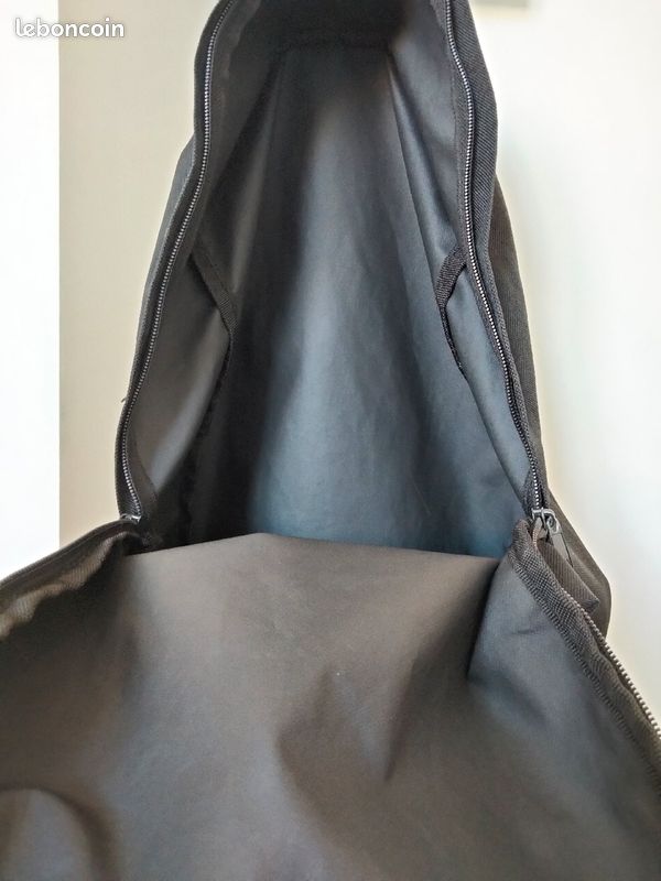 Sac a dos noir (image 3)