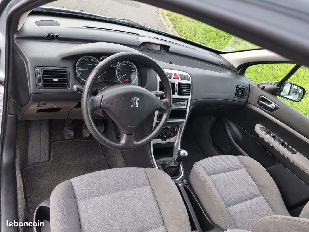 PEUGEOT 307 SW 1.6 ESSENCE 110 CH – 09/2003 – 120 000 KM – DISTRIBUTION FAITE Factures Roule Très bien (image 5)