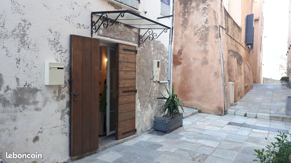 Loue studio meublé (image 1)