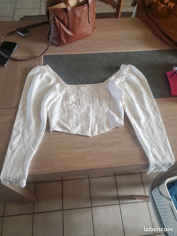 Crop top manche longue (image 1)