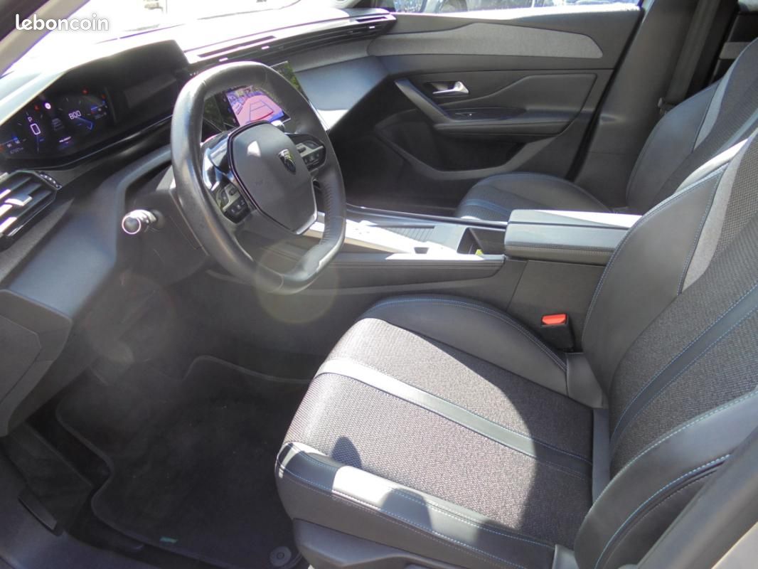 Peugeot 308 SW 130ch EAT8 Allure Pack (image 10)
