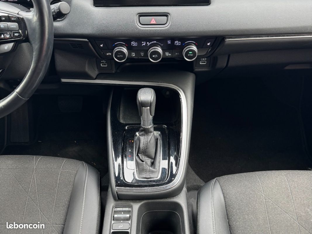 HONDA HR-V E:HEV 1.5 i-MMD Advance ENTRETIEN COMPLET HONDA/ CAMERA DE RECUL/ SIEGES ET VOLANT CHAUFFANTS/ APPLE CAR P (image 14)