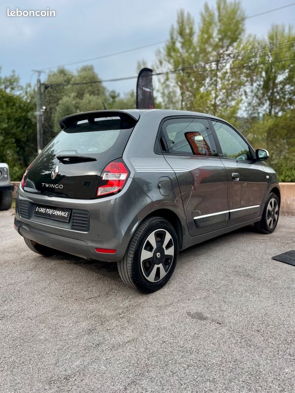 Renault Twingo III 1.0 SCe 70ch Limited 5p (CLIMATISATION / BLUETOOTH / RADARS AR / JANTES ALU / RÉGULATEUR DE VITESSE) (image 3)