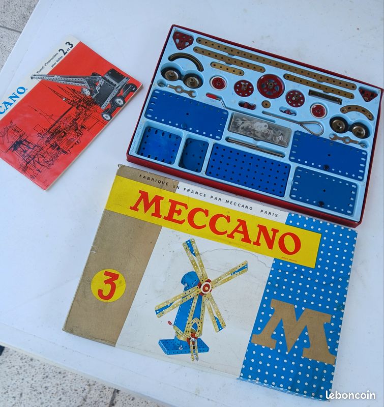 Meccano numéro 3 ancien en Métal ( boite abimé