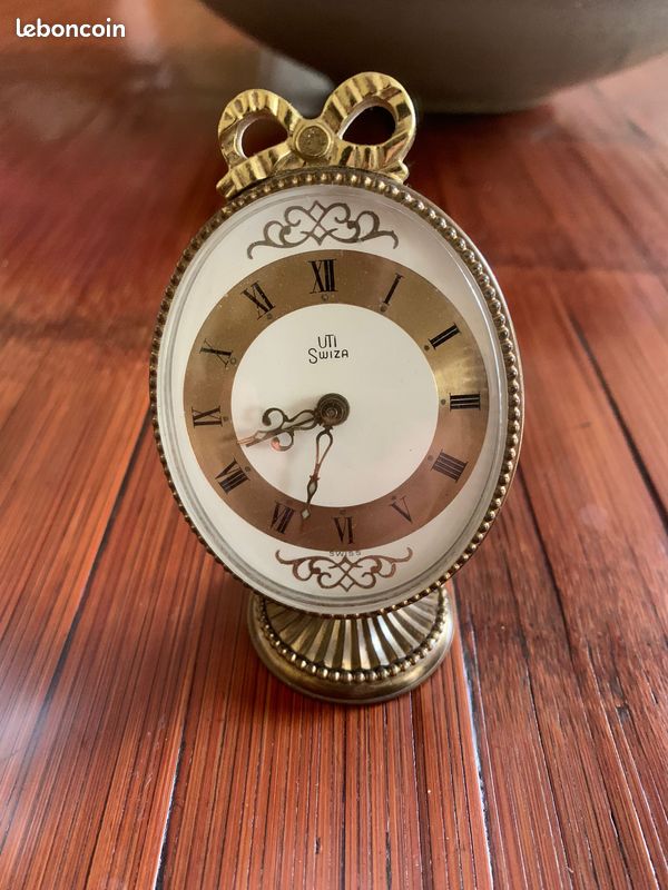 Pendule/réveil De Bureau Antique Suisse - Helveco 7 Jewels
