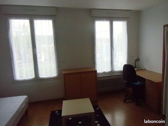 Appartement 1 pièce 18 m² · à Orsay · 18 m² · 650 €/mois