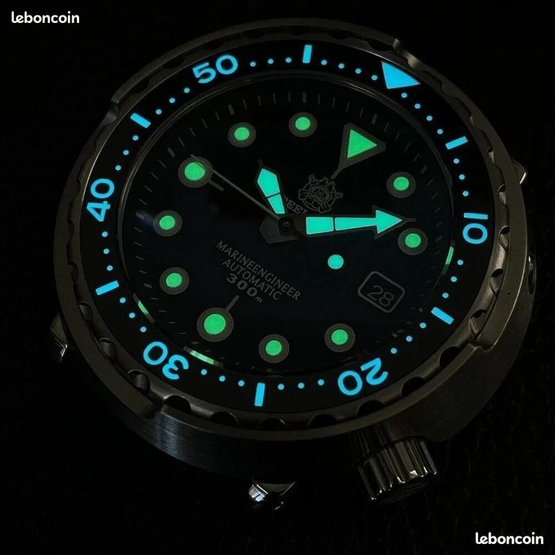 TRES BELLE MONTRE PLONGEE HOMME AUTOMATIQUE 300m avec SEIKO NH35 MOUVEMENT (image 3)